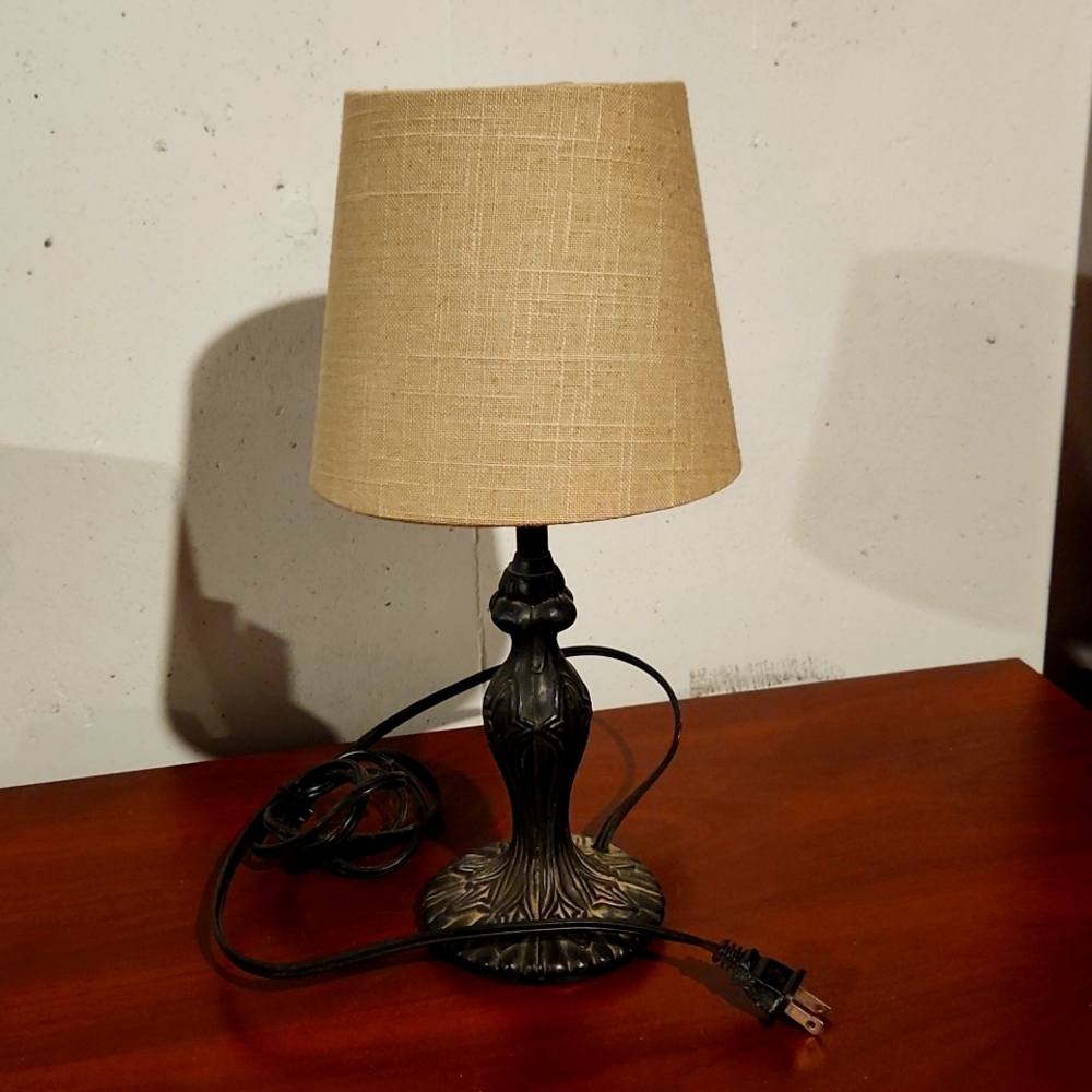 Small metal decorative table lamp